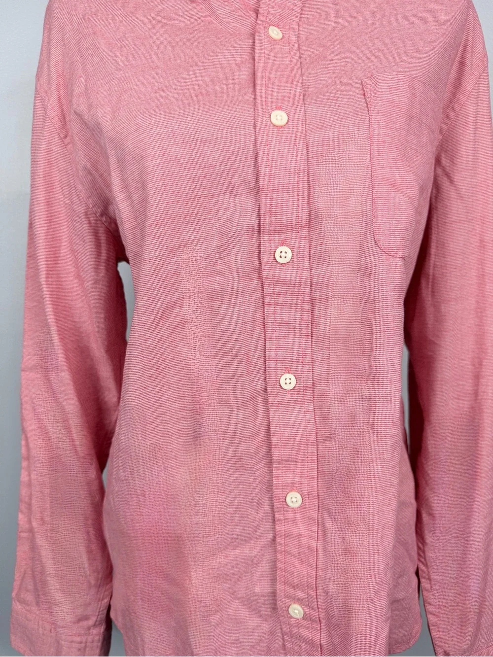 Banana Republic men's muted red untucked fit button down shirt size large
